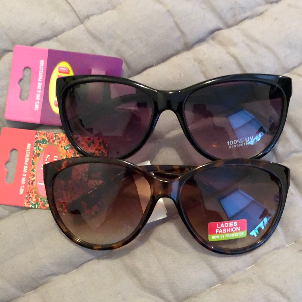 2 for $7 NWT black and brown sunglasses